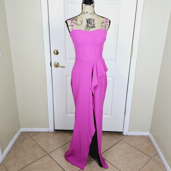 green emerald velvet dress Kai Dress – Dress the Population